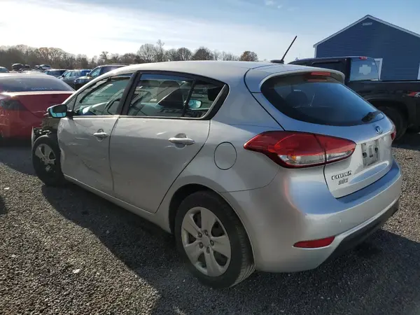 KNAFK5A85G5583729 2016 KIA FORTE - Image 2