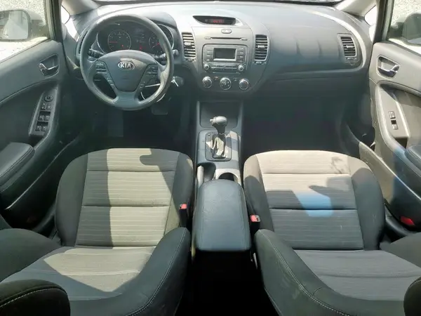 KNAFK5A85G5586923 2016 KIA FORTE - Image 8