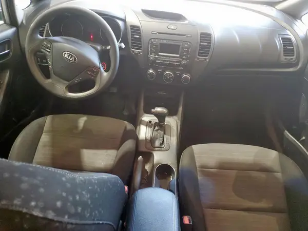 KNAFK5A85G5592205 2016 KIA FORTE - Image 8