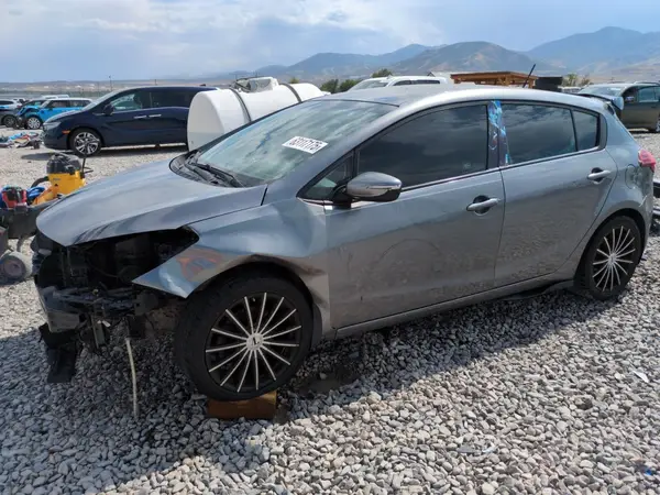 KNAFK5A85G5597856 2016 KIA FORTE - Image 1