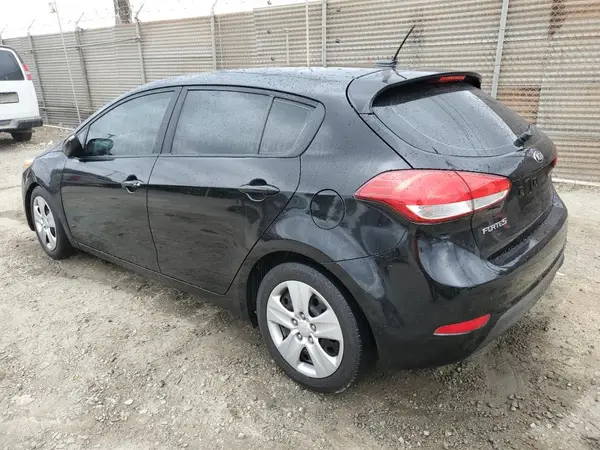 KNAFK5A85G5598621 2016 KIA FORTE - Image 2