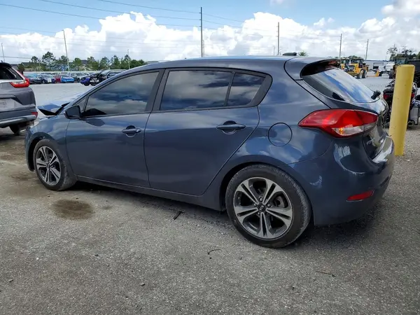 KNAFK5A85G5606989 2016 KIA FORTE - Image 2