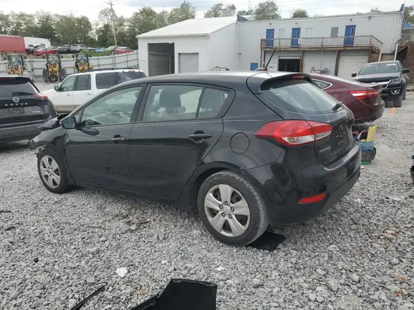 KNAFK5A85G5607723 2016 KIA FORTE - Image 2