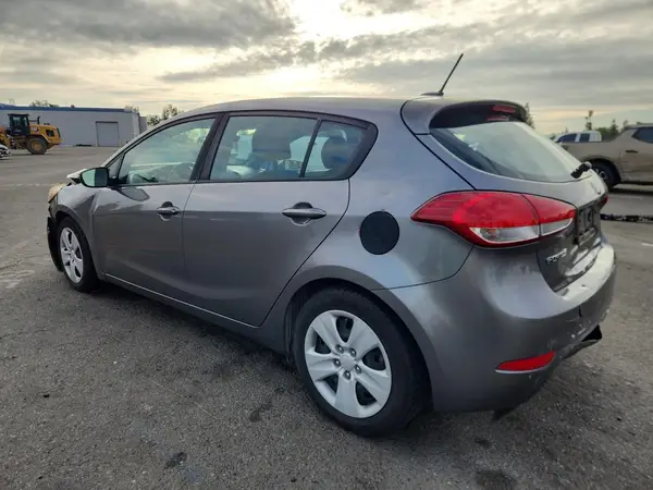 KNAFK5A85G5630113 2016 KIA FORTE - Image 2