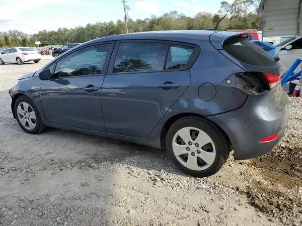 KNAFK5A85G5637868 2016 KIA FORTE - Image 2