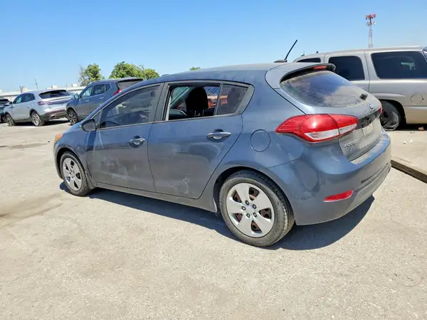 KNAFK5A85G5638891 2016 KIA FORTE - Image 2