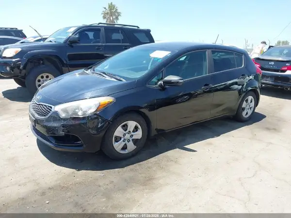 KNAFK5A85G5640463 2016 KIA FORTE - Image 2