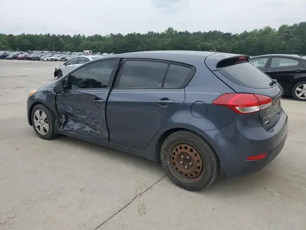 KNAFK5A85G5647297 2016 KIA FORTE - Image 2
