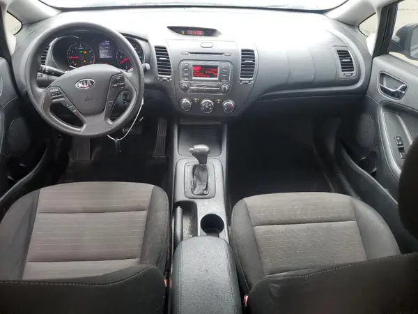 KNAFK5A85G5647297 2016 KIA FORTE - Image 8
