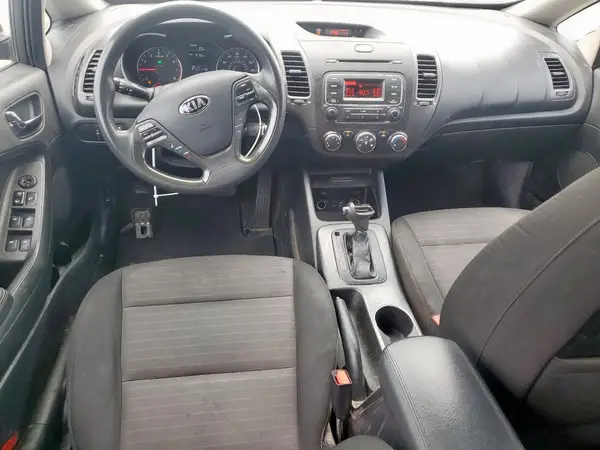 KNAFK5A85G5648403 2016 KIA FORTE - Image 8