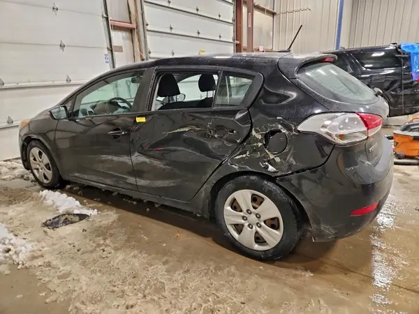 KNAFK5A85G5650572 2016 KIA FORTE - Image 2
