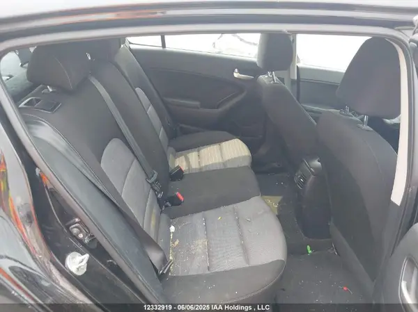 KNAFK5A85G5655934 2016 KIA FORTE - Image 8