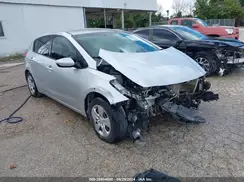 KNAFK5A85H5677725 2017 KIA FORTE