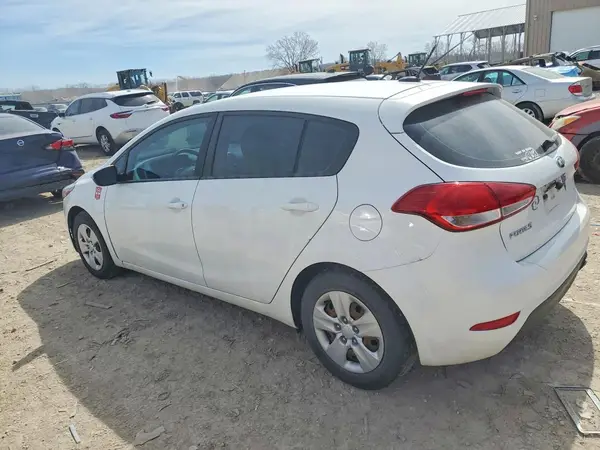KNAFK5A85H5694721 2017 KIA FORTE - Image 2
