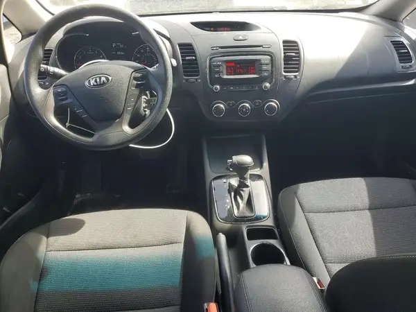 KNAFK5A85H5694721 2017 KIA FORTE - Image 8