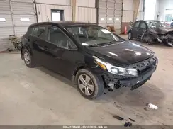 KNAFK5A85H5699787 2017 KIA FORTE