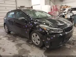 KNAFK5A85H5704647 2017 KIA FORTE