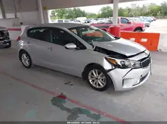 KNAFK5A85H5718953 2017 KIA FORTE
