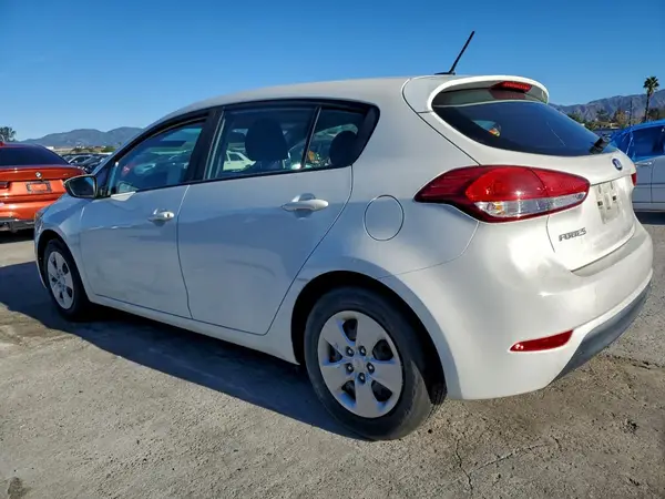 KNAFK5A85J5773179 2018 KIA FORTE - Image 2