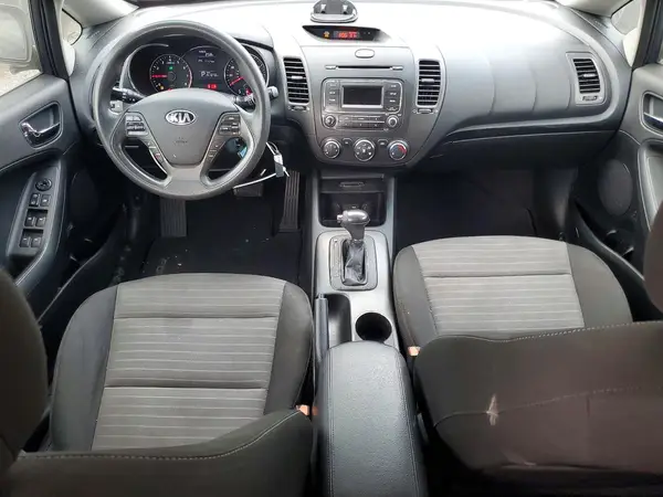 KNAFK5A86G5547242 2016 KIA FORTE - Image 8