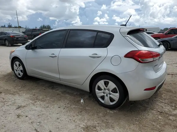 KNAFK5A86G5572495 2016 KIA FORTE - Image 2