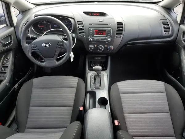 KNAFK5A86G5572495 2016 KIA FORTE - Image 8