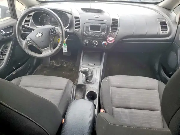 KNAFK5A86G5583853 2016 KIA FORTE - Image 8