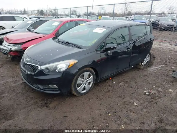 KNAFK5A86G5596991 2016 KIA FORTE - Image 2
