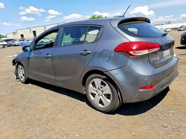 KNAFK5A86G5602482 2016 KIA FORTE - Image 2