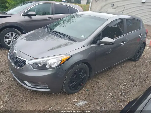 KNAFK5A86G5636583 2016 KIA FORTE - Image 2