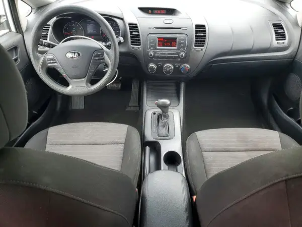 KNAFK5A86G5636616 2016 KIA FORTE - Image 8