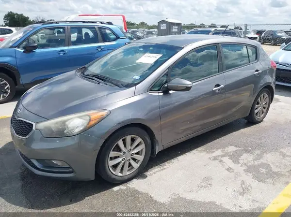 KNAFK5A86G5648863 2016 KIA FORTE - Image 2