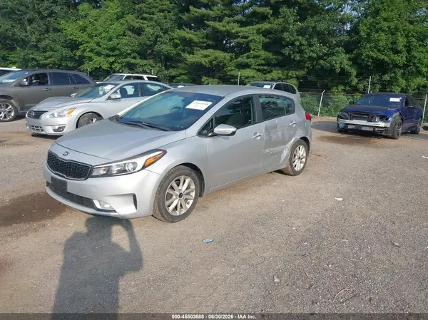 KNAFK5A86H5669231 2017 KIA FORTE - Image 2