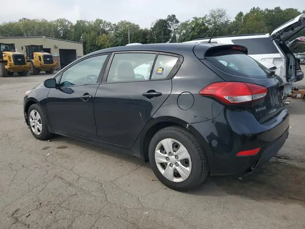 KNAFK5A86H5678978 2017 KIA FORTE - Image 2