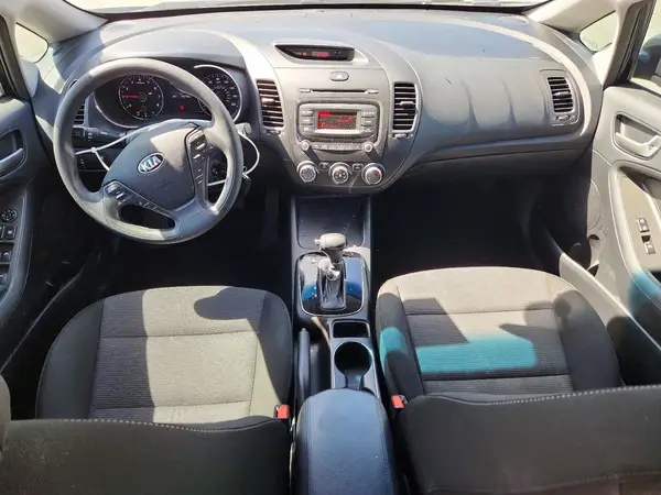 KNAFK5A86H5691407 2017 KIA FORTE - Image 8