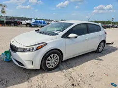 KNAFK5A86H5721702 2017 KIA FORTE