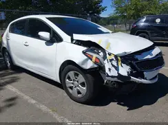 KNAFK5A86H5725541 2017 KIA FORTE