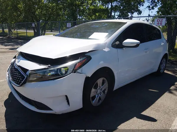 KNAFK5A86H5725541 2017 KIA FORTE - Image 2