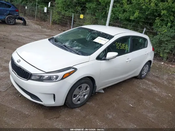 KNAFK5A86J5744810 2018 KIA FORTE - Image 2