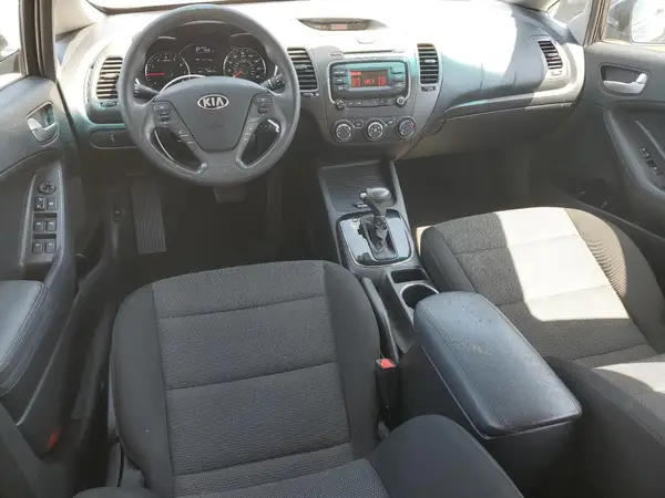 KNAFK5A86J5773465 2018 KIA FORTE - Image 8