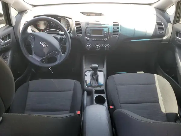 KNAFK5A86J5773739 2018 KIA FORTE - Image 8