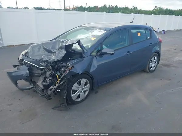 KNAFK5A87G5548657 2016 KIA FORTE - Image 2