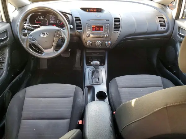 KNAFK5A87G5588785 2016 KIA FORTE - Image 8