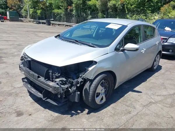 KNAFK5A87G5599902 2016 KIA FORTE - Image 2