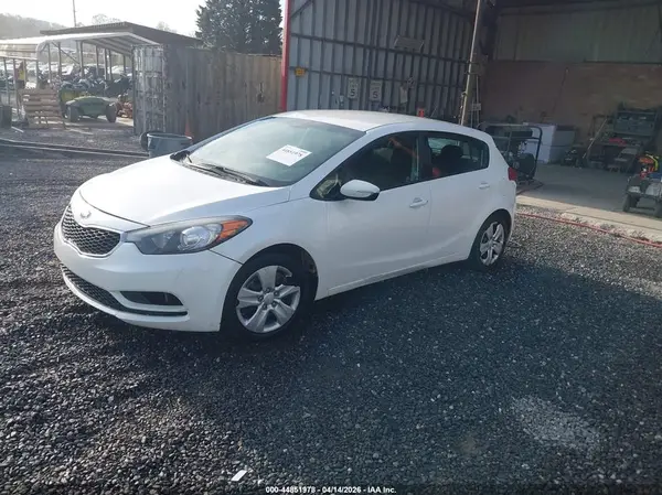 KNAFK5A87G5618741 2016 KIA FORTE - Image 2