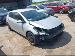 KNAFK5A87G5621512 2016 KIA FORTE