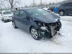 KNAFK5A87G5622479 2016 KIA FORTE