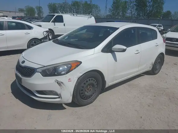 KNAFK5A87G5625964 2016 KIA FORTE - Image 2