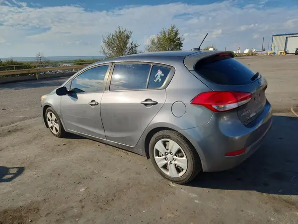 KNAFK5A87G5640495 2016 KIA FORTE - Image 2