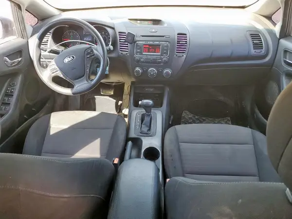 KNAFK5A87G5652906 2016 KIA FORTE - Image 8